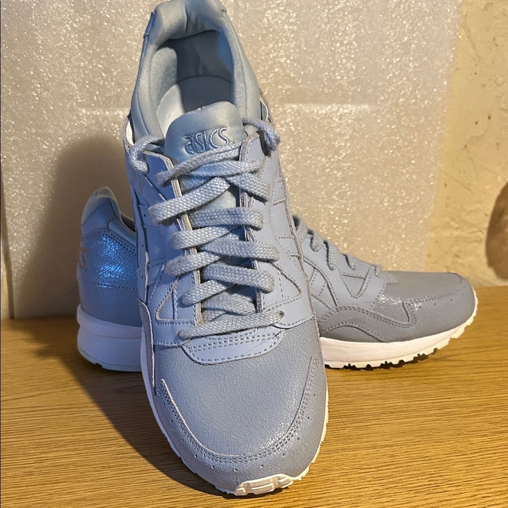 ASICS gel-lyte V blue athletic shoes, Sz 11